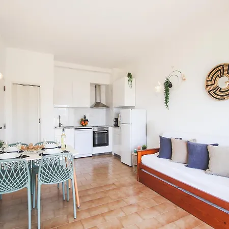 Apartment In Portimao Near 3 Castelos Beach Portimao