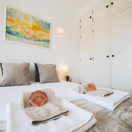 Apartment In Portimao Near 3 Castelos Beach * Portimao